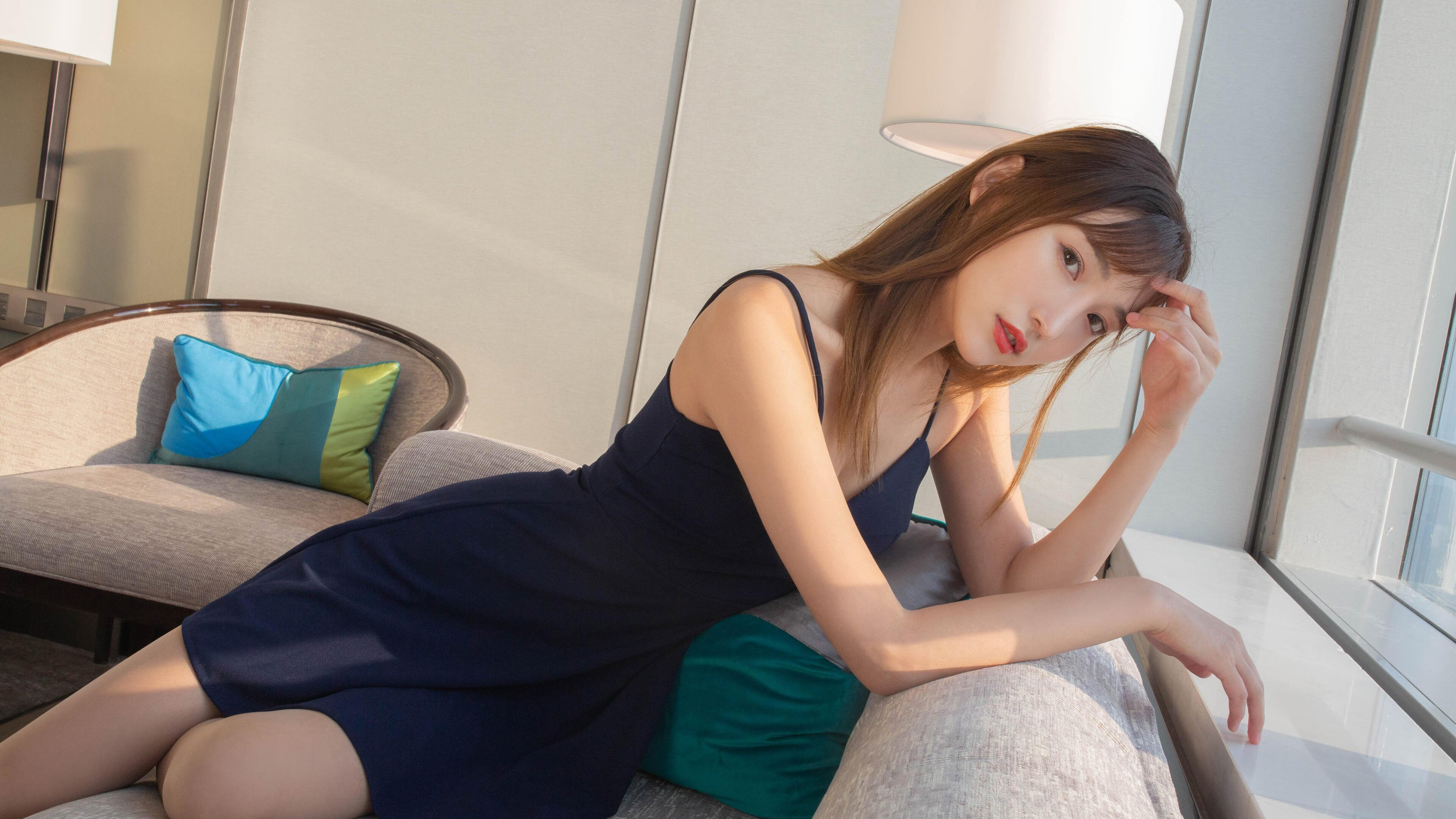 巴萨坚持高位压迫战术收效明显，巴萨经典战术