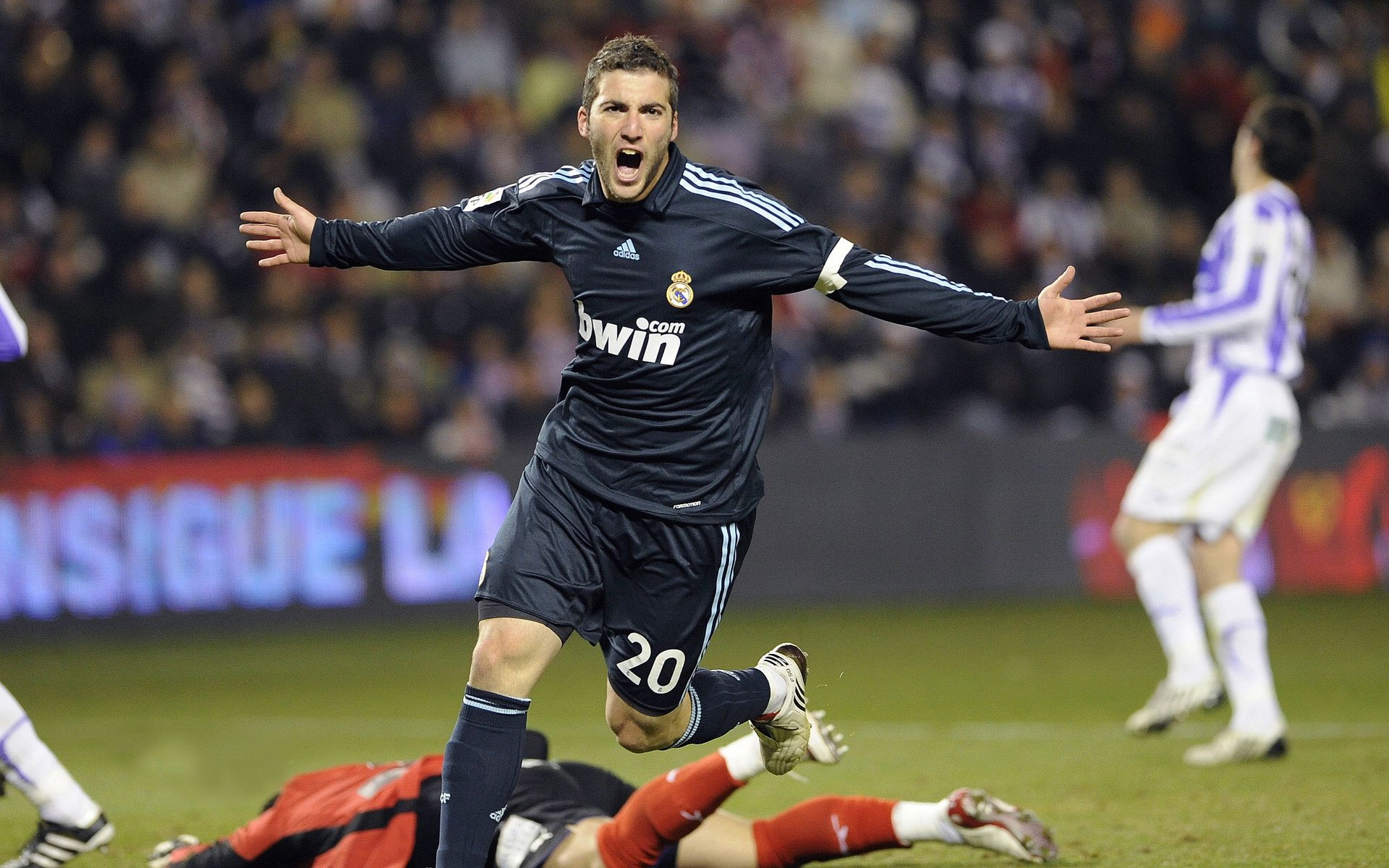 开云官网-意甲传控之战：精妙配合令人叫绝，意大利传控打法